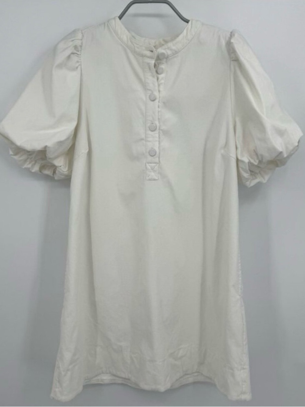 Pomander Place by Tuckernuck White Carly Dress size M Medium Relaxed Mini Shift